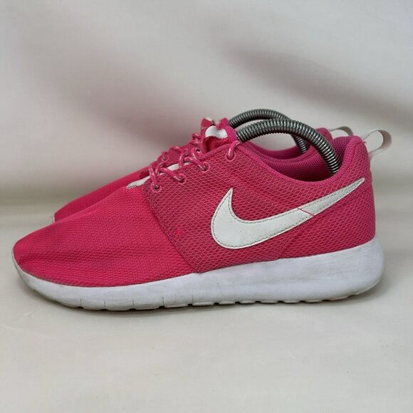 Nike Roshe One Running Shoes Pink Size 7Y / Women’s Size 8.5 - Picture 2 of 9